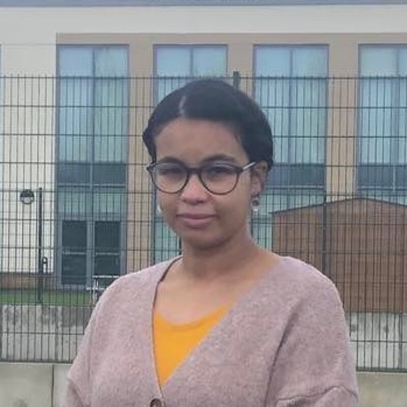 Vania Costa-Krol for Caversham Heights